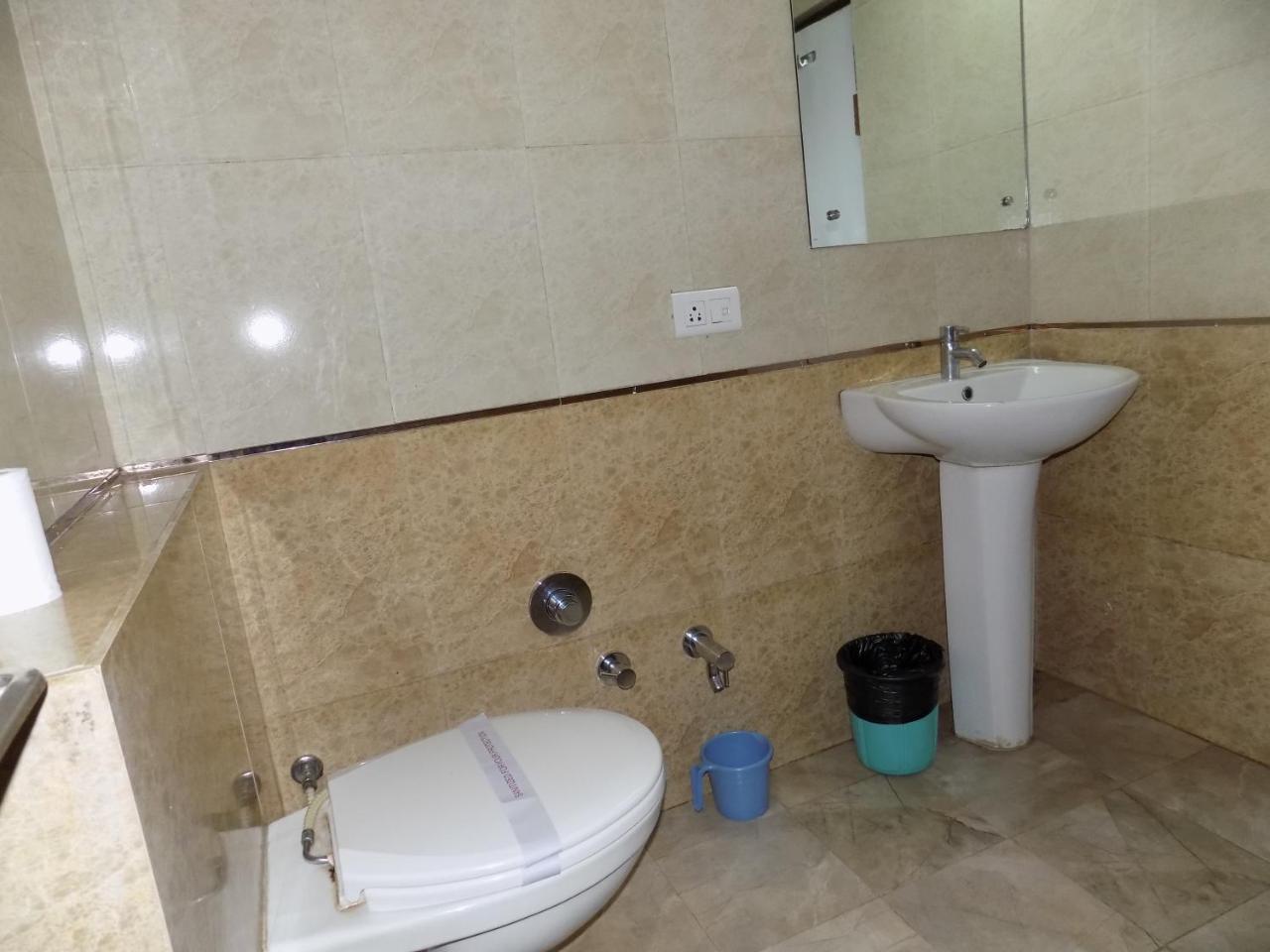 Hotel Simran Rāipur Zewnętrze zdjęcie
